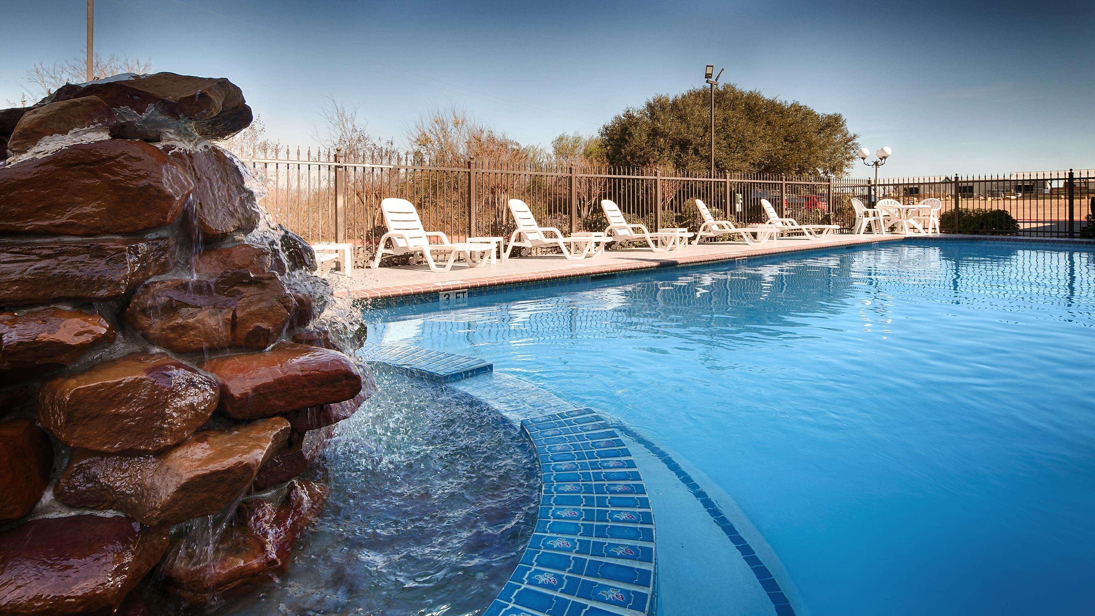 Best Western Inn Of Brenham Ngoại thất bức ảnh