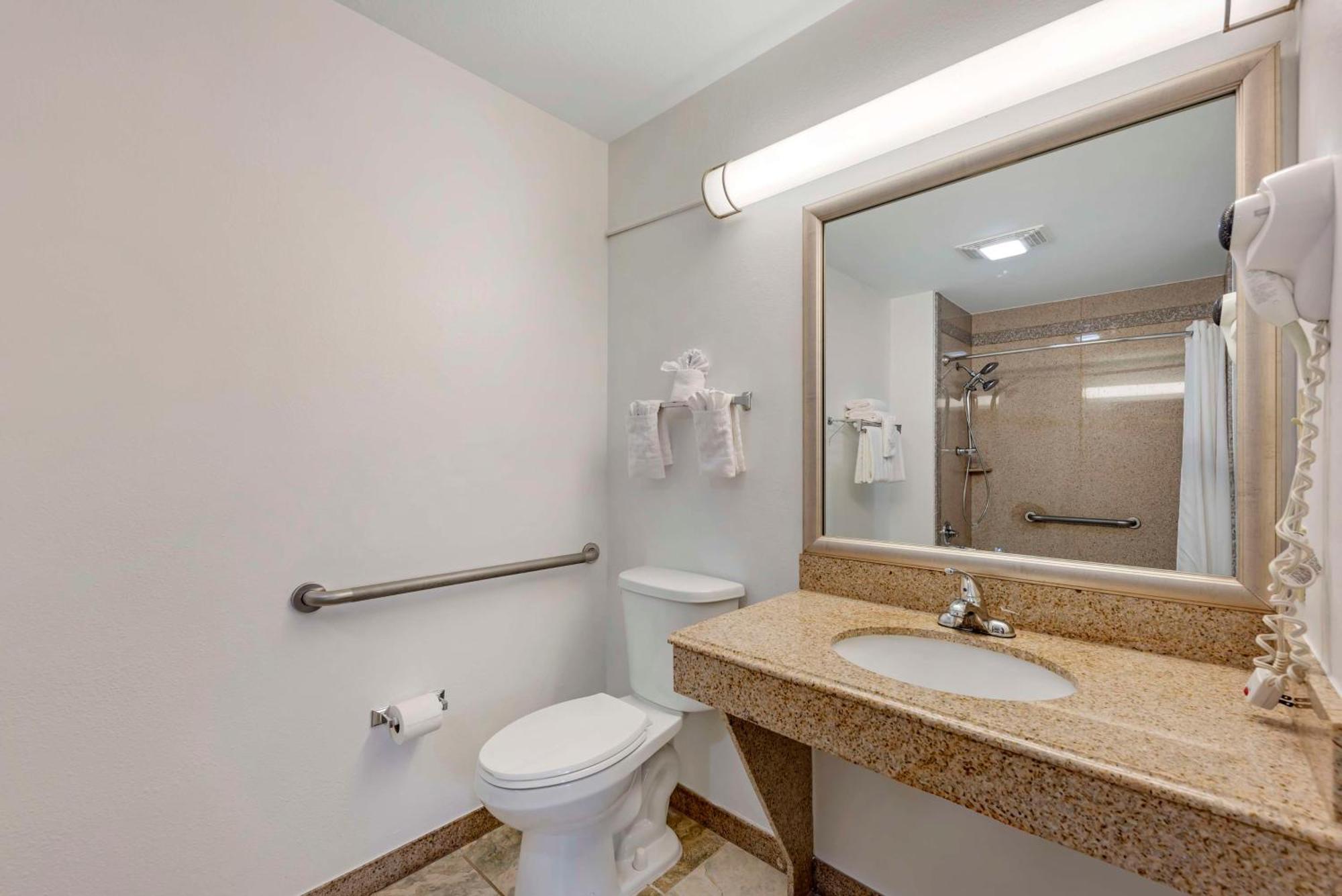 Best Western Inn Of Brenham Ngoại thất bức ảnh